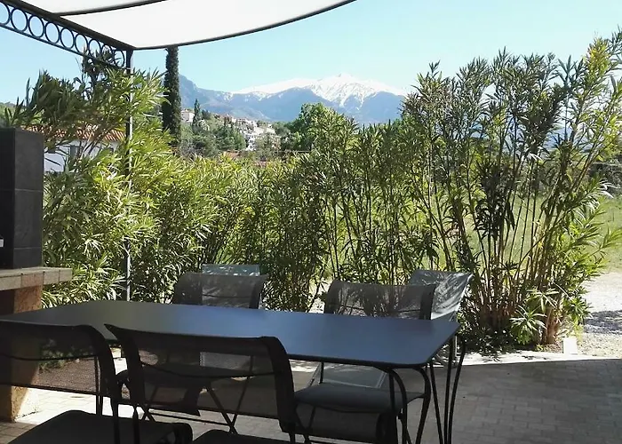 Holiday home Maisons Castell Rose